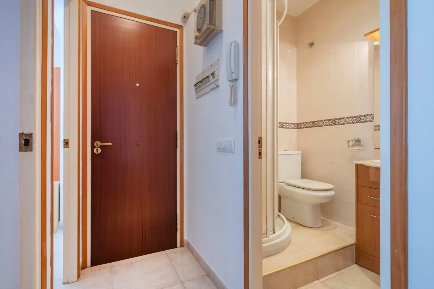 Badezimmer von Wohnung zum Verkauf in Manresa mit Heizung
