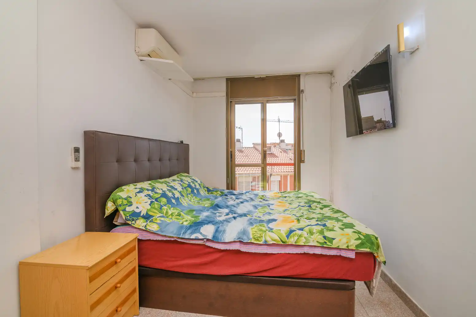 Dormitori de Casa adosada en venda en Sant Boi de Llobregat amb Aire condicionat i Terrassa
