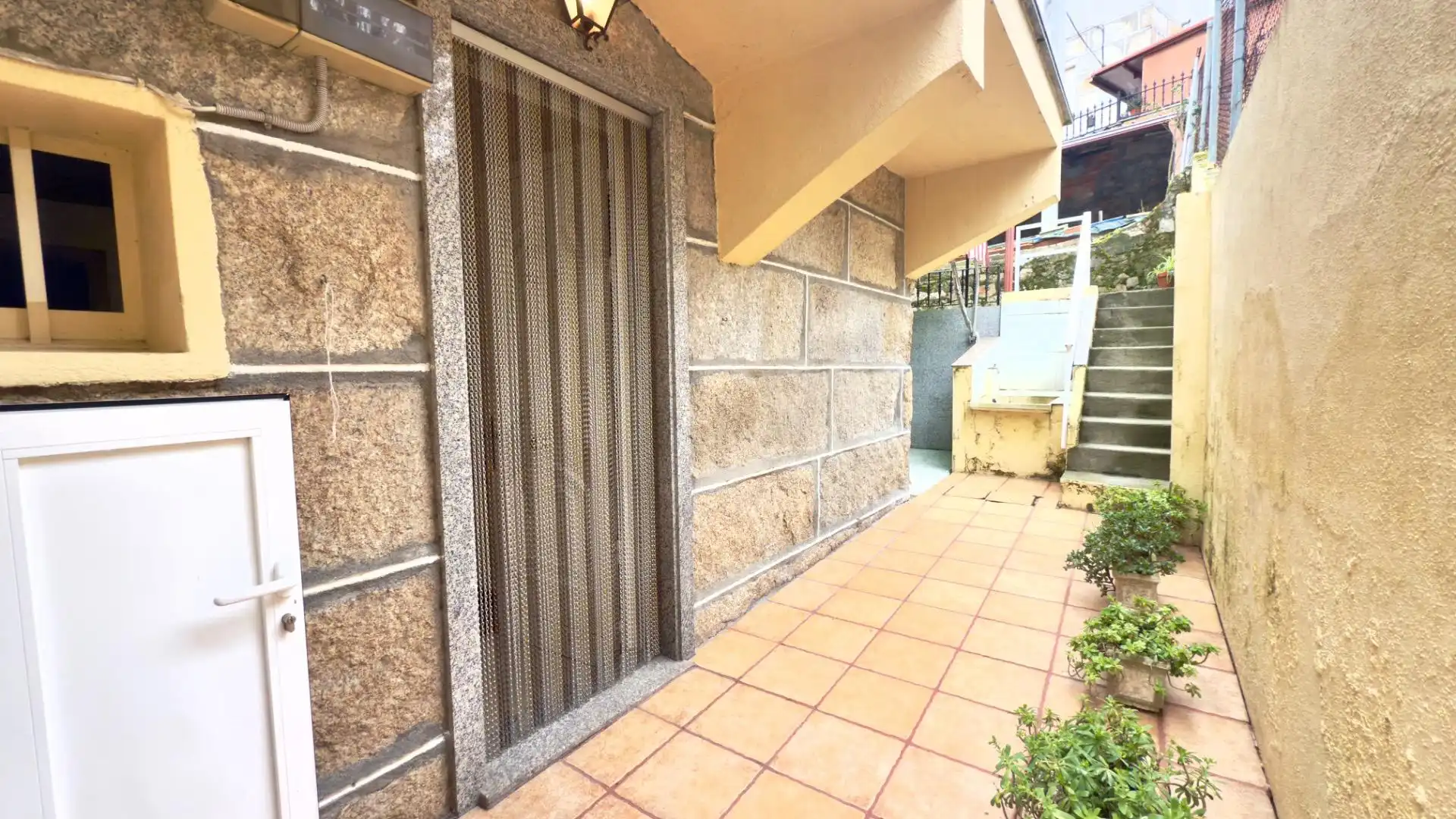 Exterior view of Houses for sale in Ourense Capital   with Private garden, Terrace and Furnished