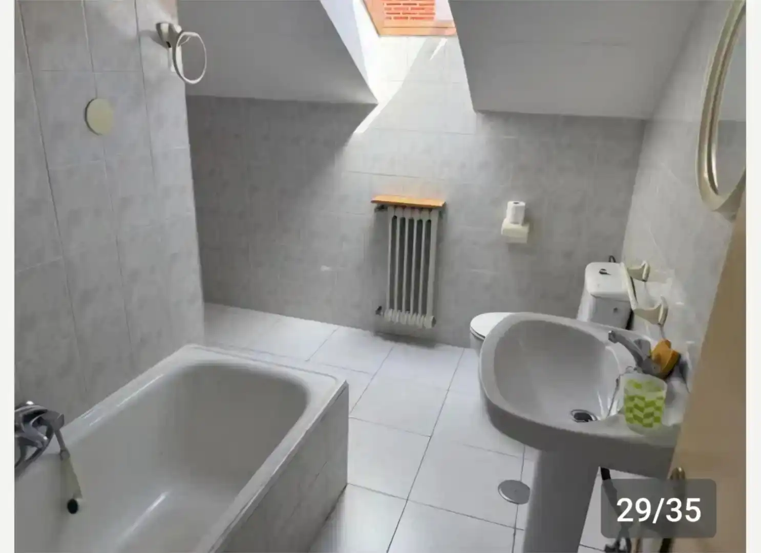Baño de Casa adosada en venta en León Capital  con Balcón