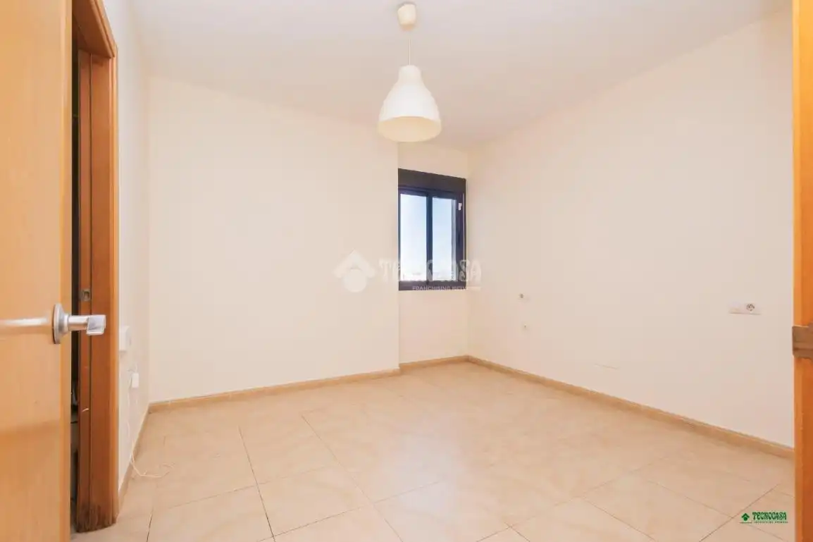 Habitación de Piso en venta en Costacabana - Loma Cabrera