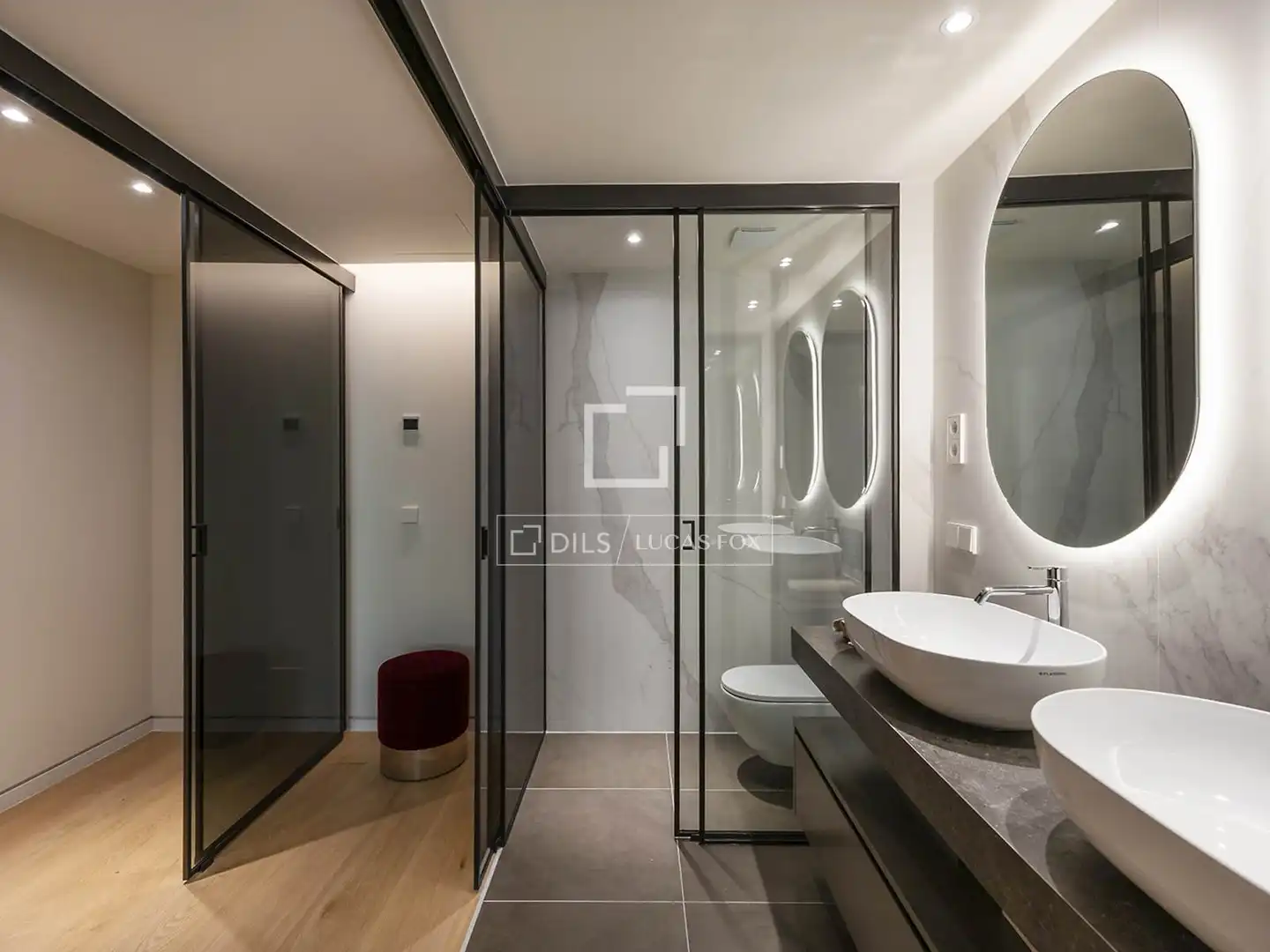 Bathroom of Flat for sale in Barcelona  with Air Conditioner, Terrace and Swimming Pool