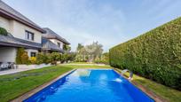 Jardí de Casa o xalet en venda en  Madrid Capital amb Piscina