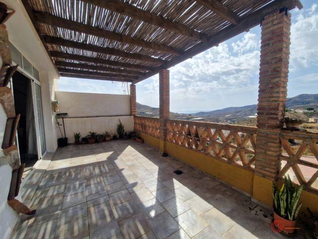 Casa-chalet en Venta en Ítrabo