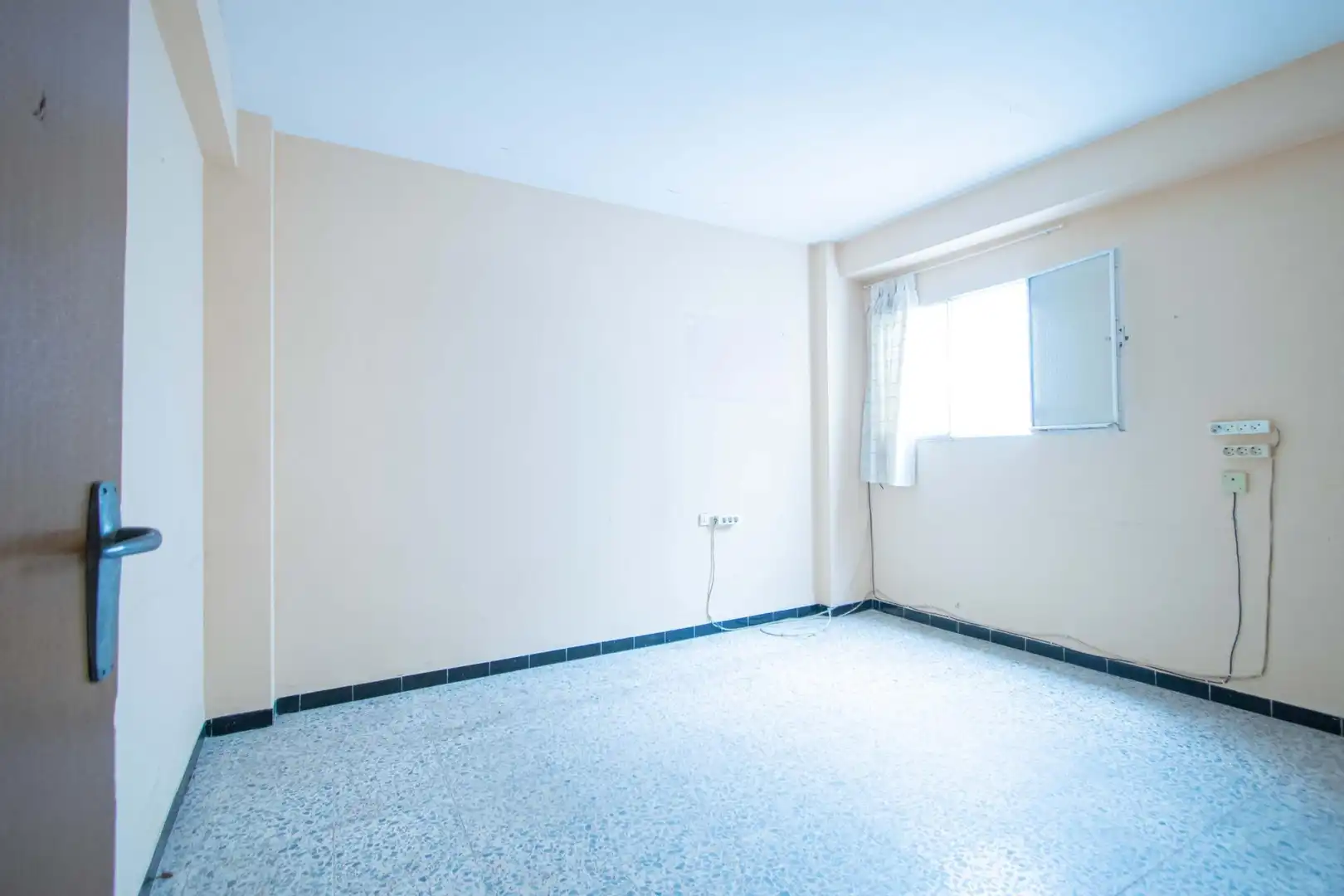 Habitación de Casa adosada en venta en Sevilla con Aire acondicionado y Balcón
