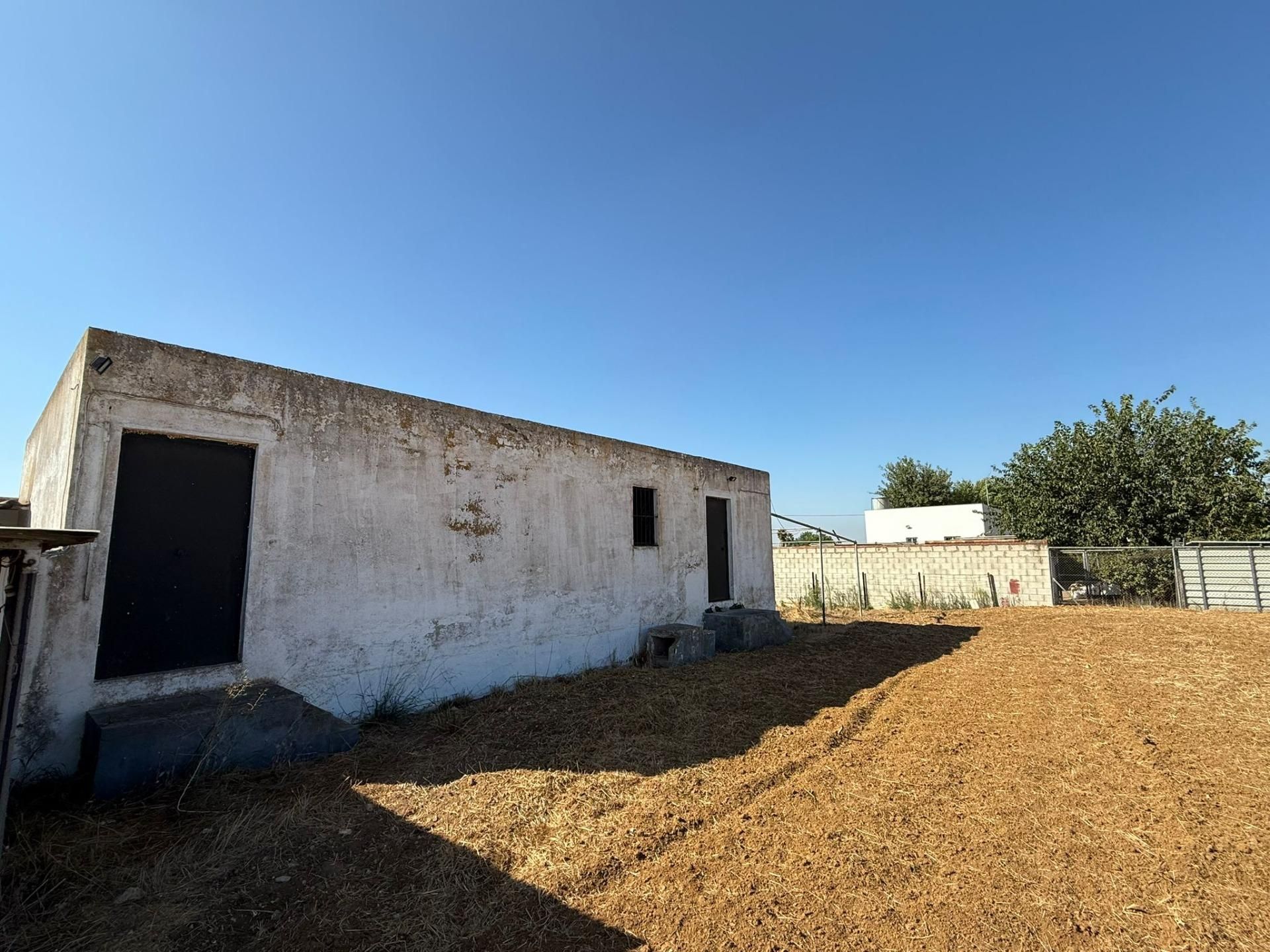 Exterior view of Land for sale in Utrera