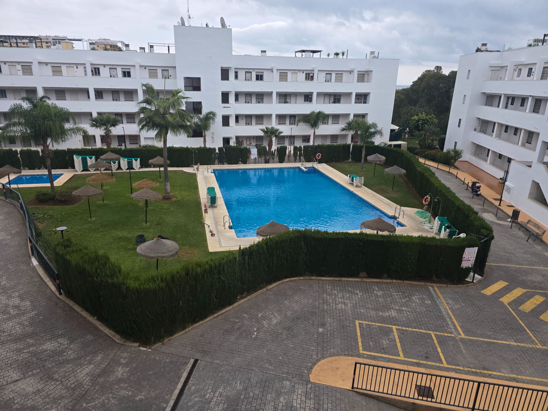 Piscina de Apartament en venda en Mijas amb Terrassa, Forn i Piscina comunitària