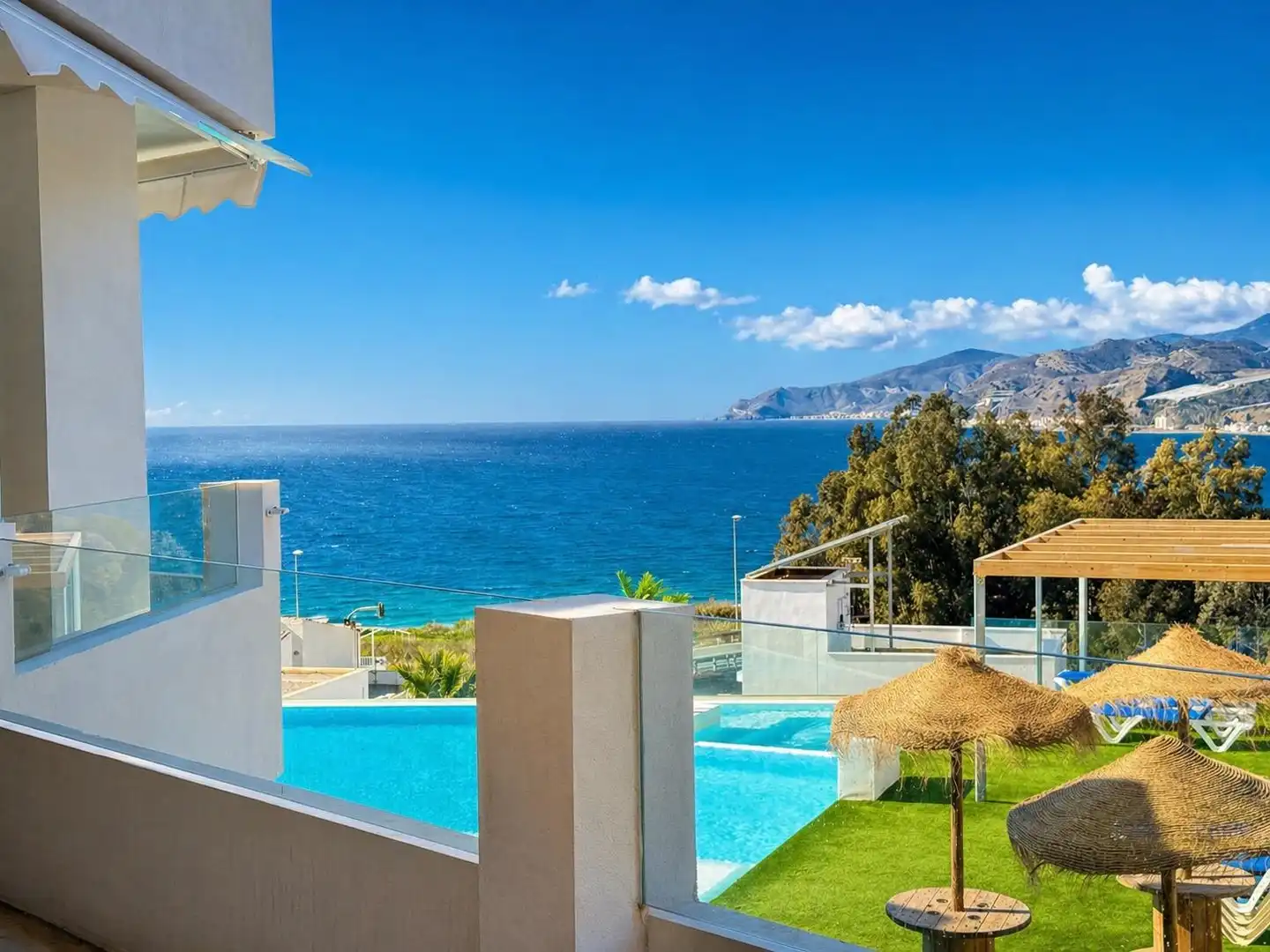 Swimming pool of Apartments for sale in Sorvilán  with Parquet flooring and Terrace