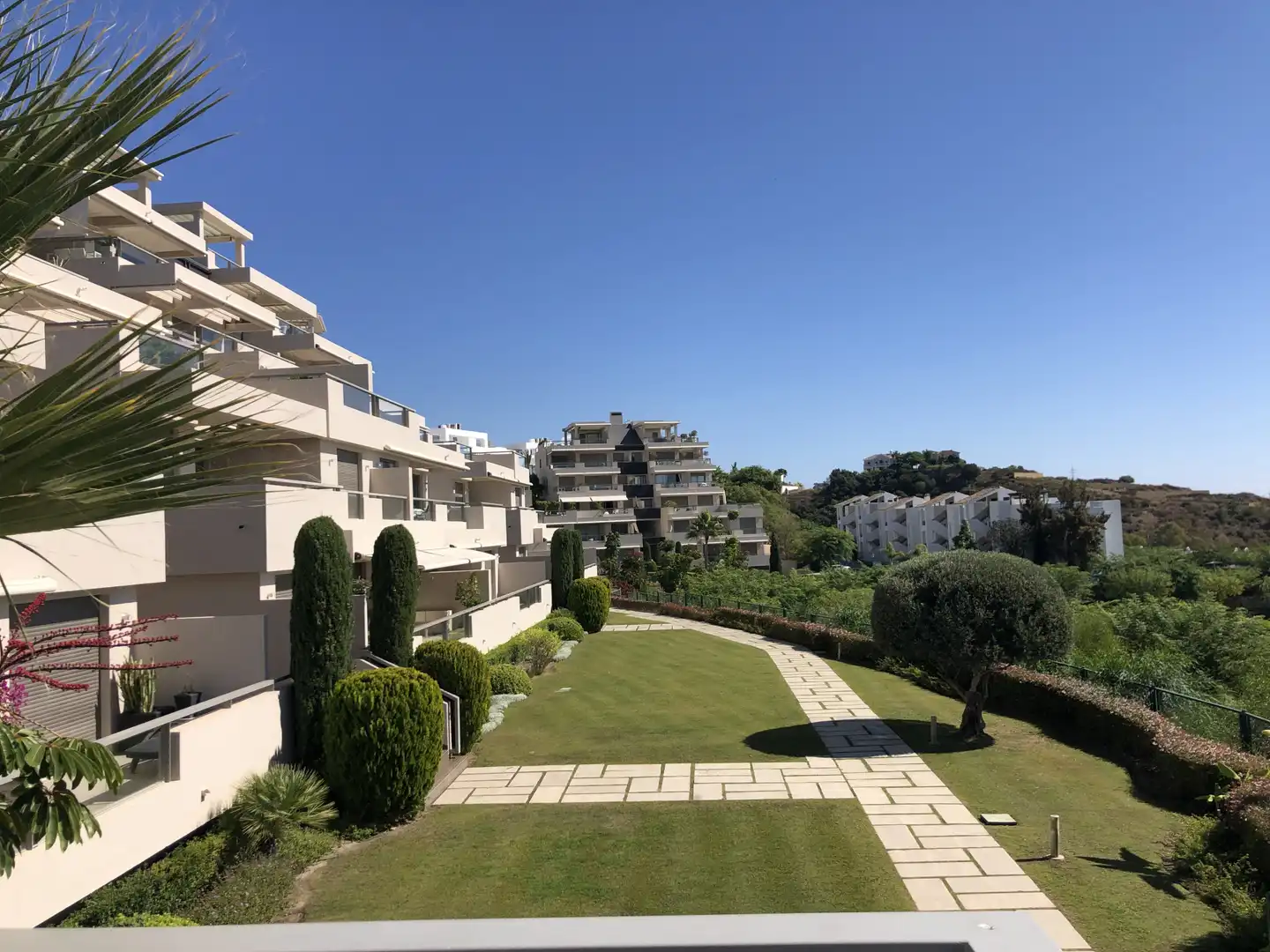 Apartament amb piscina en venda a Benahavís pueblo, imagen 23