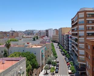 Vista exterior de Pis en venda en Badajoz Capital amb Aire condicionat, Calefacció i Parquet