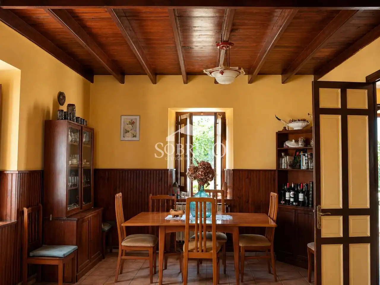 Casa amb jardí en venda a Calle Narganes, imagen 4