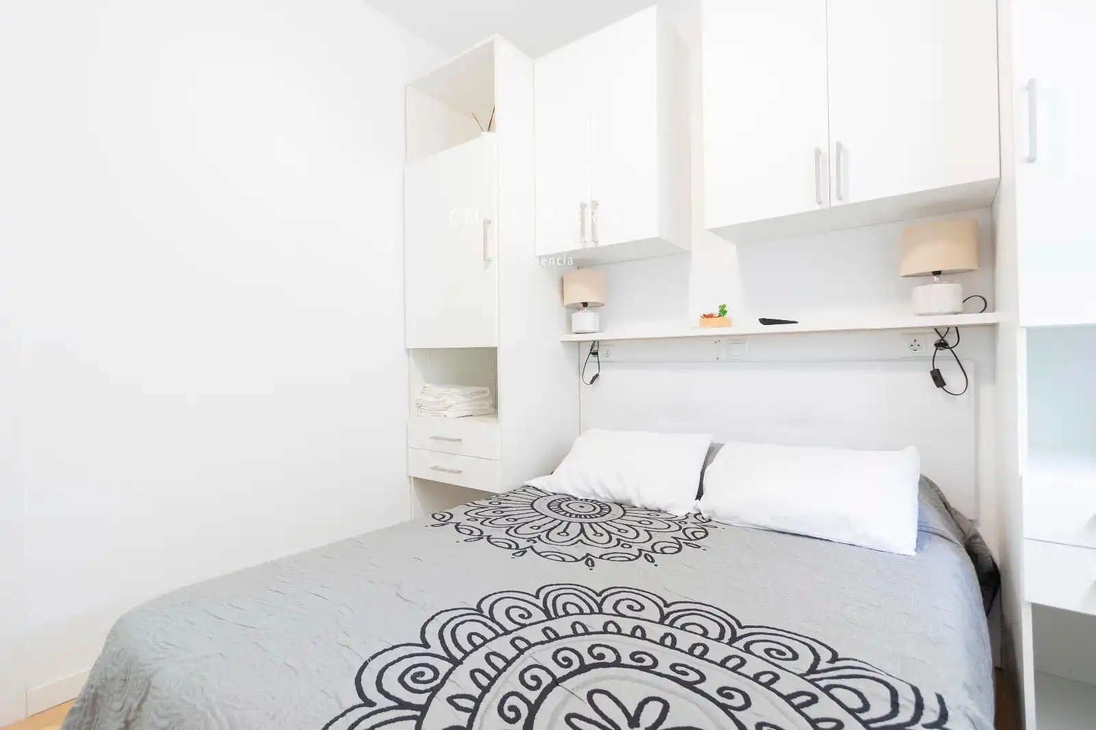 Wohnung zur Miete in Rafael El Gallo, Barrio de la Luz