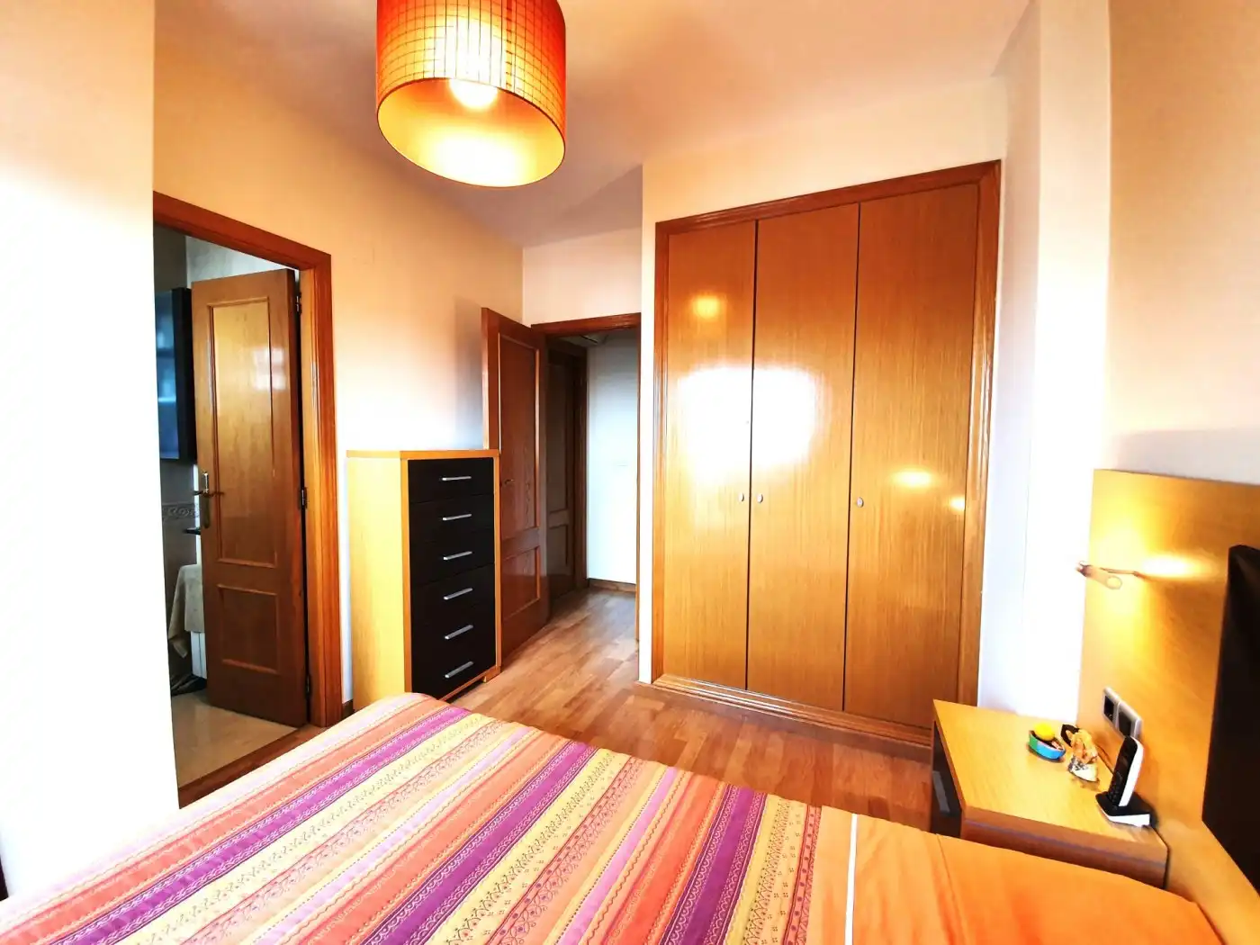 Dormitori de Àtic de lloguer en Riba-roja de Túria amb Aire condicionat, Calefacció i Parquet