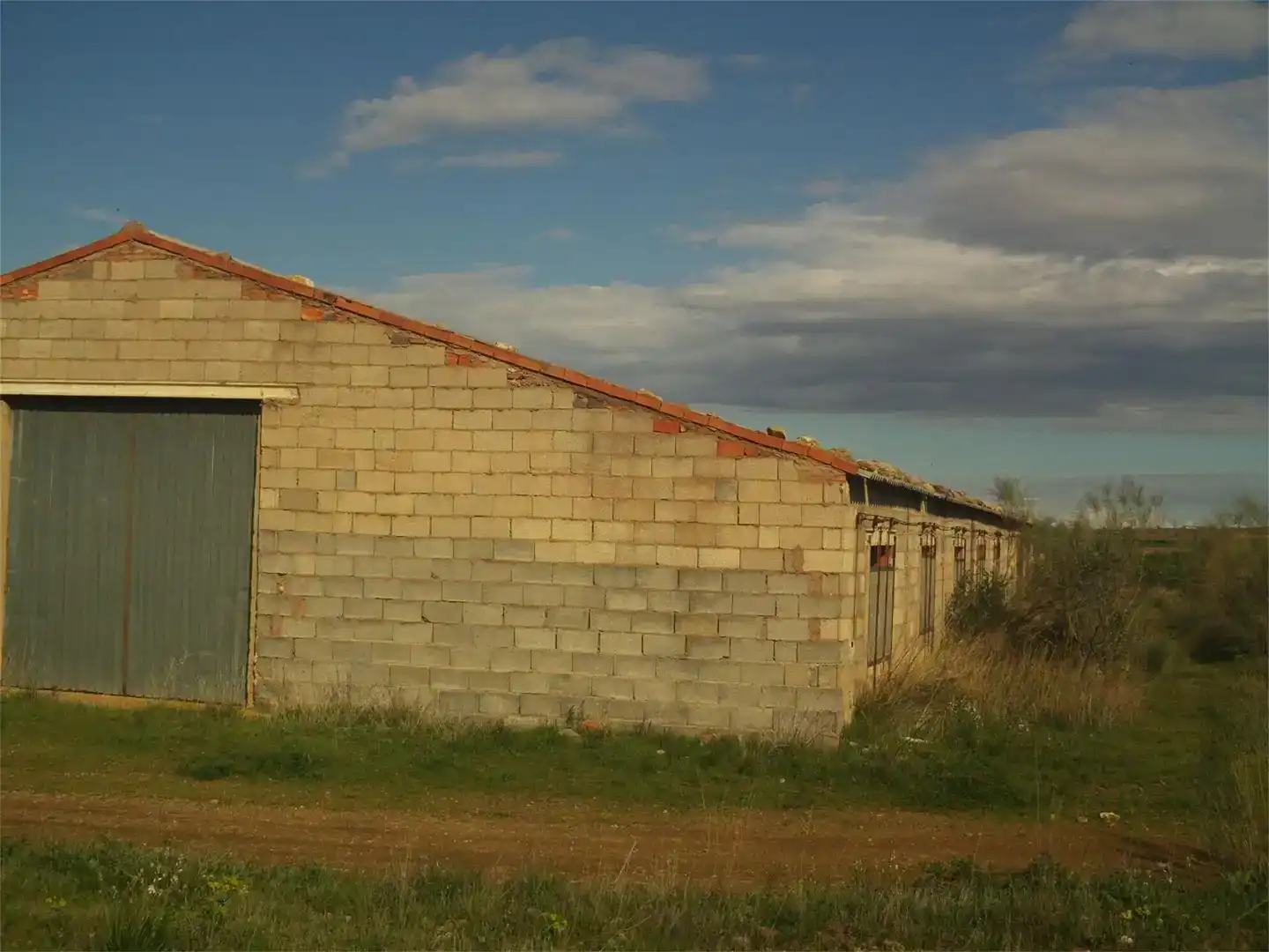 Vista exterior de Finca rústica en venda en Alpartir