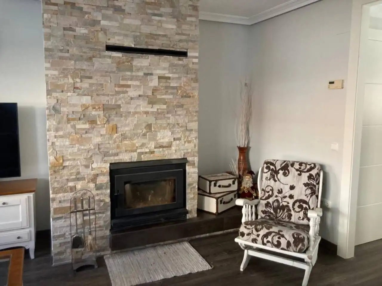 Sala de estar de Casa adosada en venta en Arroyo de la Encomienda con Aire acondicionado, Calefacción y Jardín privado