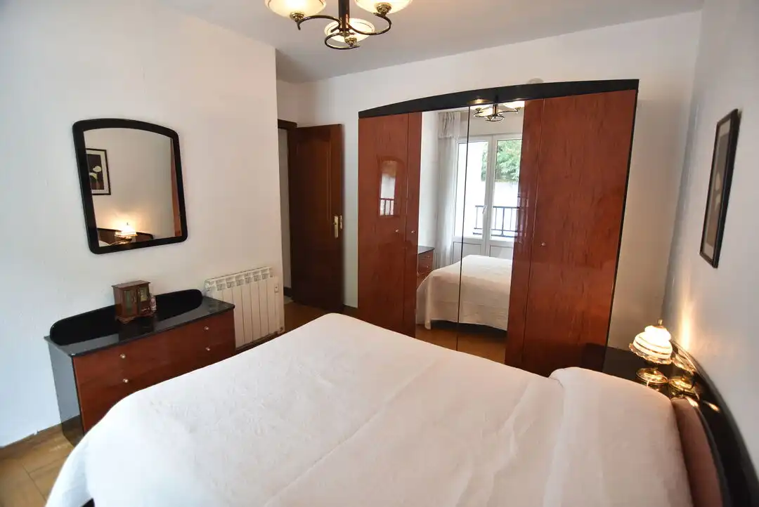 Bedroom of Flat for sale in Eibar  with Heating, Furnished and Balcony