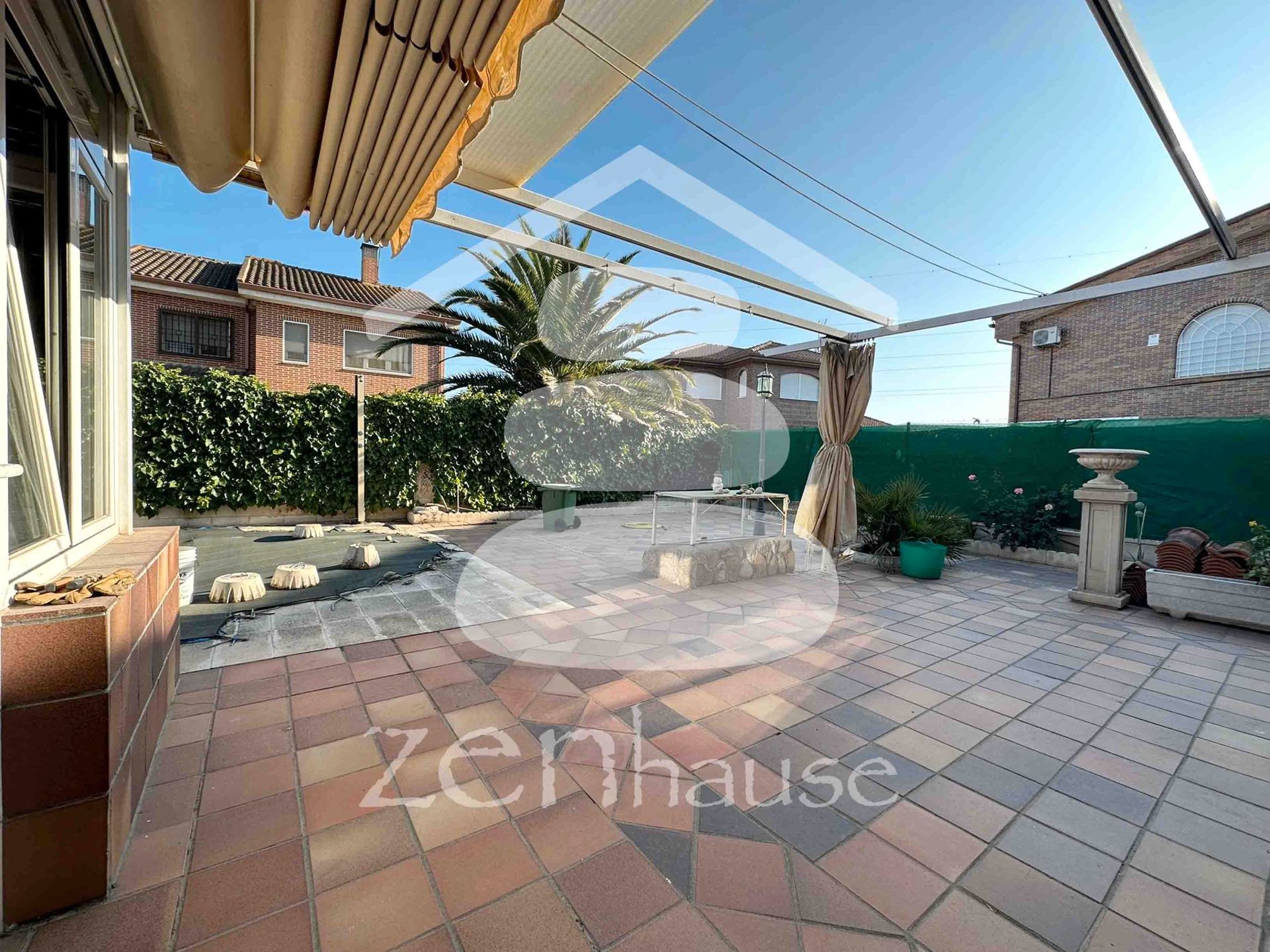Terrace of House or chalet for sale in Mejorada del Campo  with Air Conditioner, Heating and Private garden