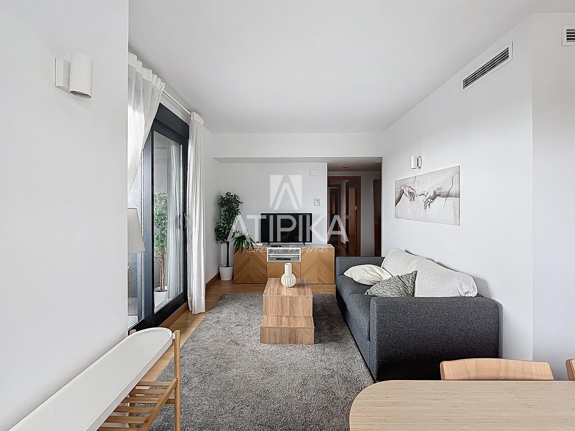 Sala de estar de Piso en venta en  Barcelona Capital con Aire acondicionado, Parquet y Terraza