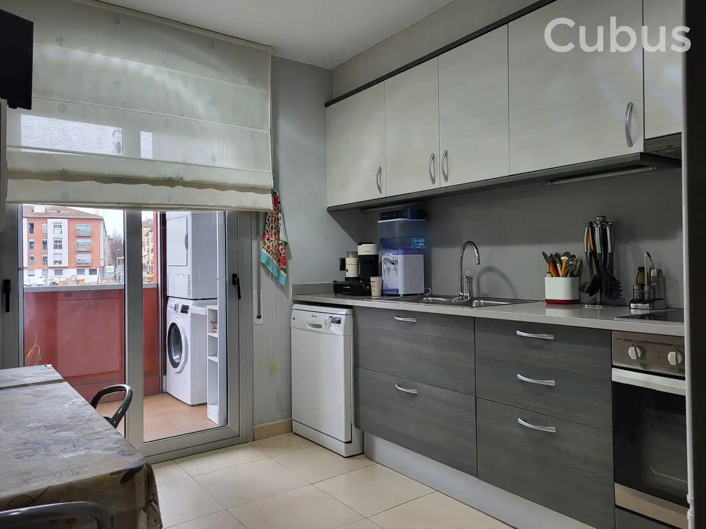 Kitchen of Flat for sale in Olot  with Air Conditioner, Heating and Balcony