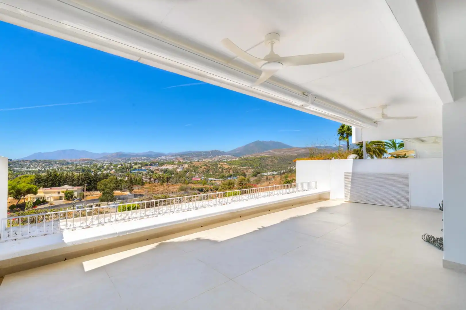 Terraza de Apartamento en venta en Marbella con Jardín privado y Terraza