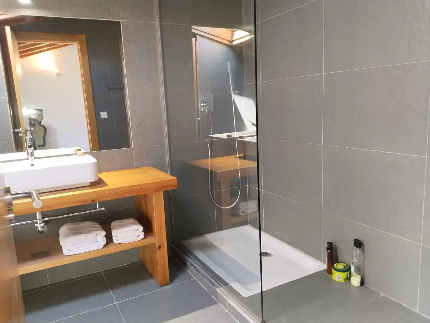 Bany de Casa o xalet de lloguer en Molledo amb Calefacció, Jardí privat i Terrassa
