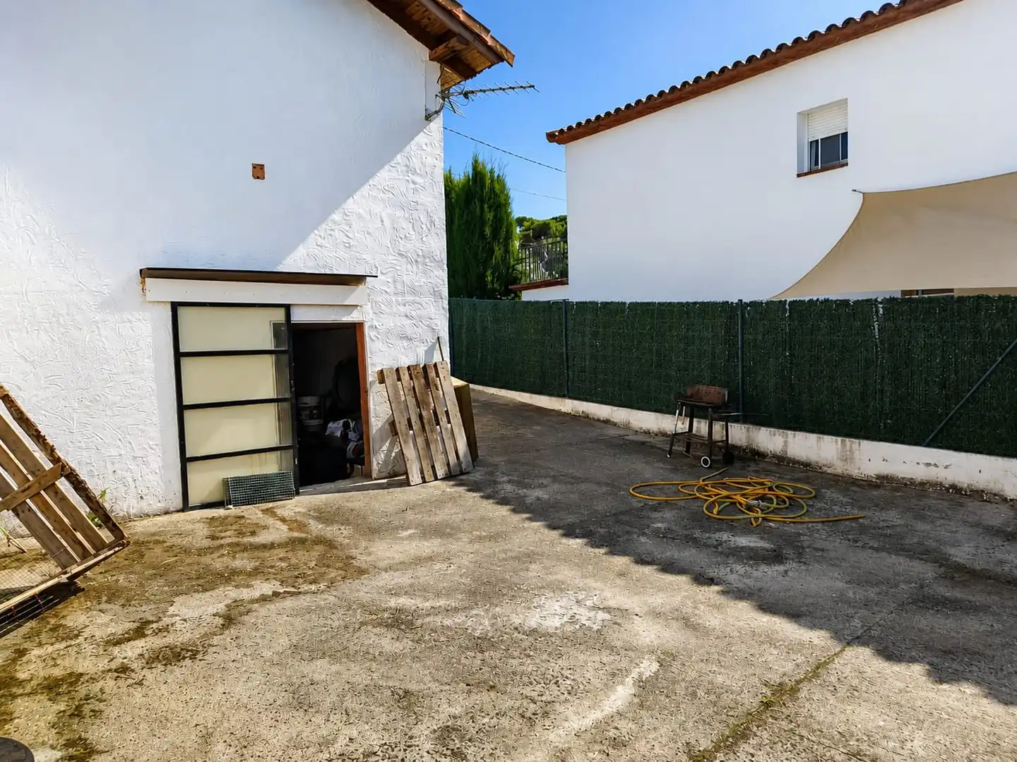 Aparcament de Casa o xalet en venda en Sant Feliu de Guíxols amb Calefacció, Jardí privat i Terrassa