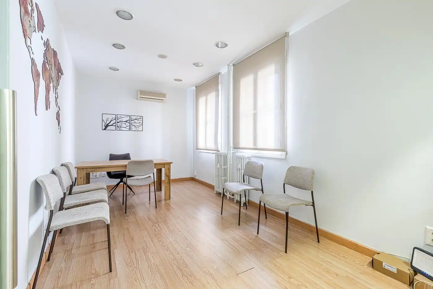 Dining room of Office for rent in Madrid  with Heating