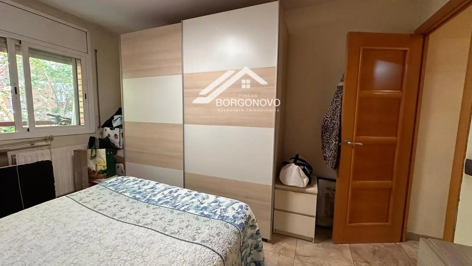 Schlafzimmer von Wohnung zum Verkauf in Barcelona mit Klimaanlage, Heizung und Terrasse