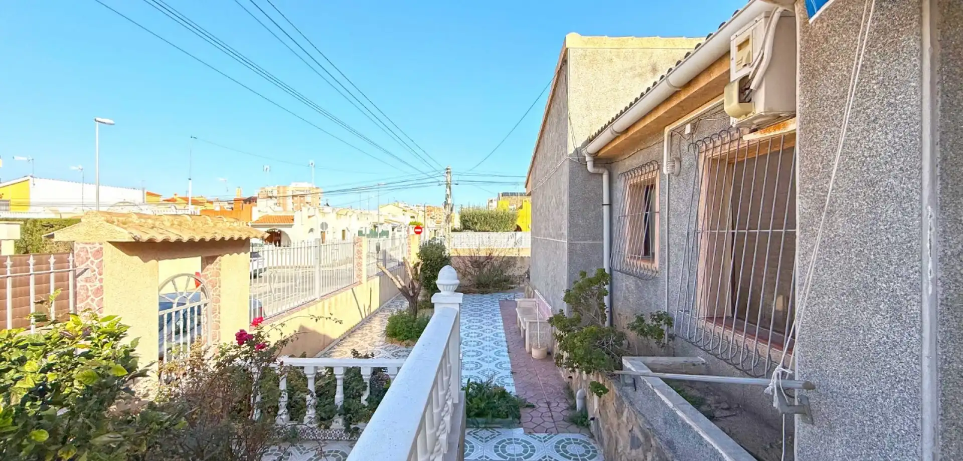 Vista exterior de Casa o chalet en venta en Torrevieja