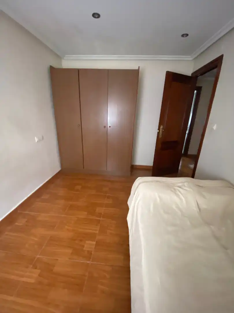 Habitación de Piso en venta en Langreo con Calefacción, Trastero y Amueblado
