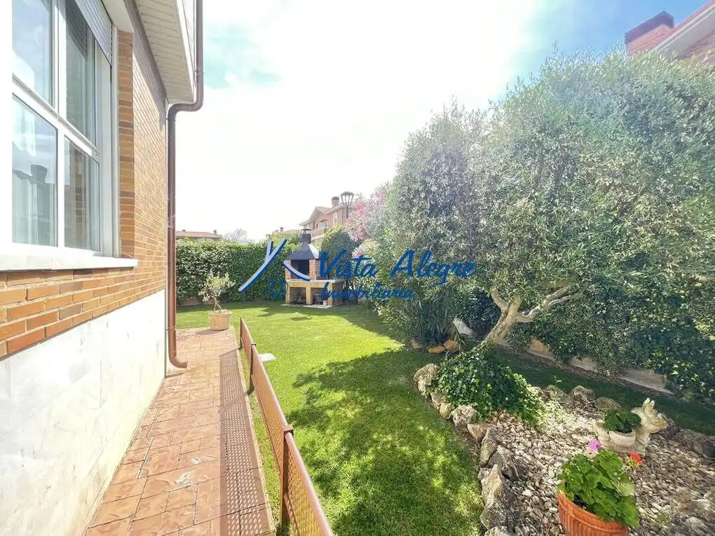 Garten von Einfamilien-Reihenhaus zum Verkauf in Zarratón mit Heizung, Privatgarten und Parkett