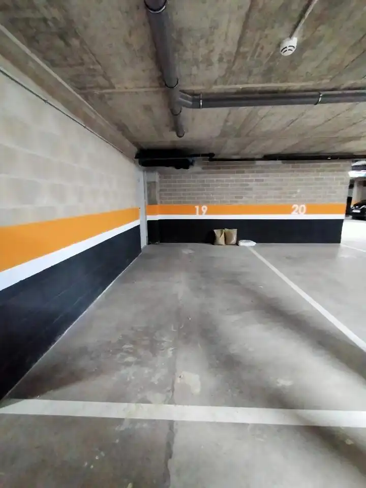 Parkplatz von Wohnung zum Verkauf in Zaragoza mit Klimaanlage, Heizung und Terrasse