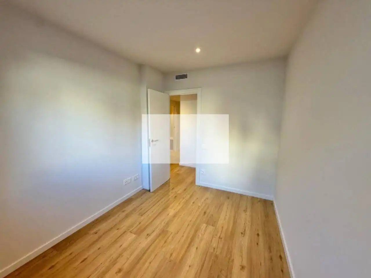 Habitación de Piso en venta en Sabadell con Aire acondicionado, Calefacción y Jardín privado