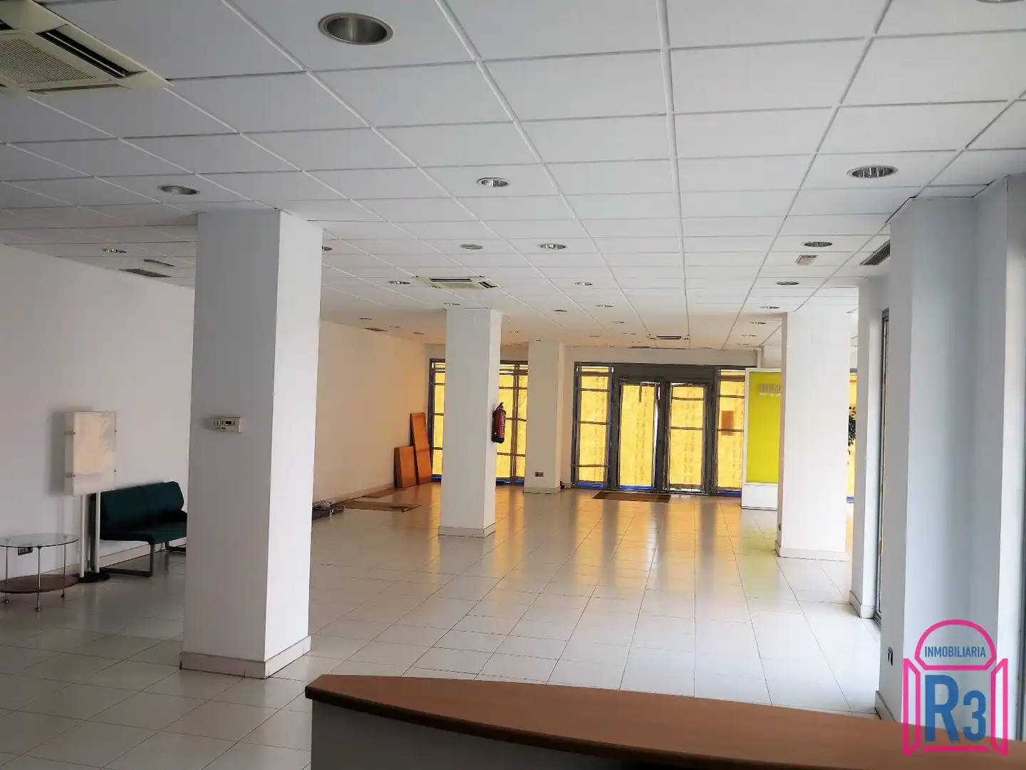 Local comercial en venda a Mariano Andrés, imagen 5