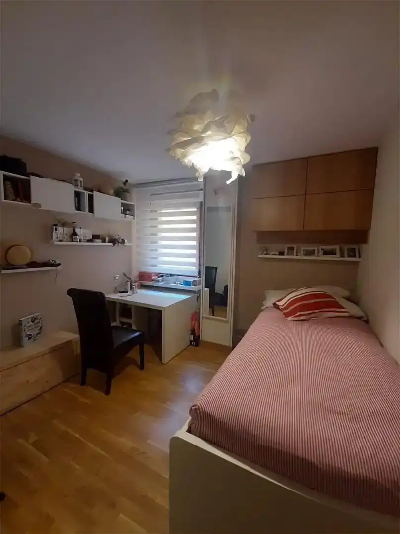 Dormitori de Dúplex en venda en Piedrahíta amb Parquet, Traster i Moblat