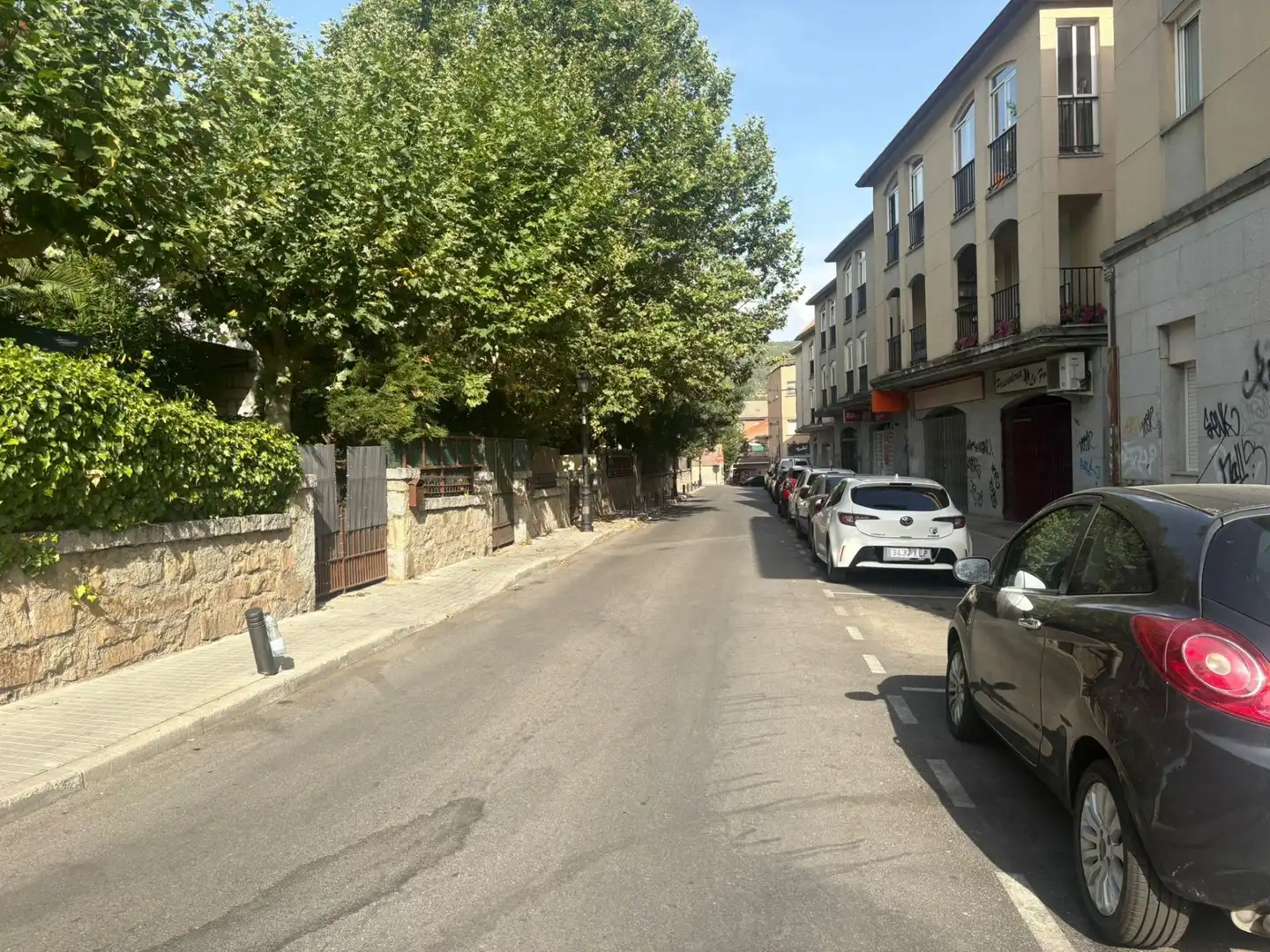 Exterior view of Commercial properties for sale in Collado Mediano