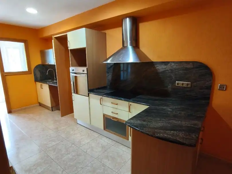 Casa con jardín en alquiler en fuster nogueras 10, imagen 2