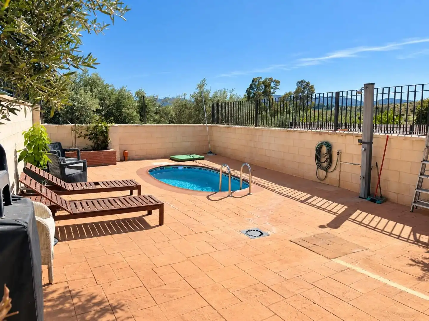 Villa avec terrasse à vendre à Alcaucín