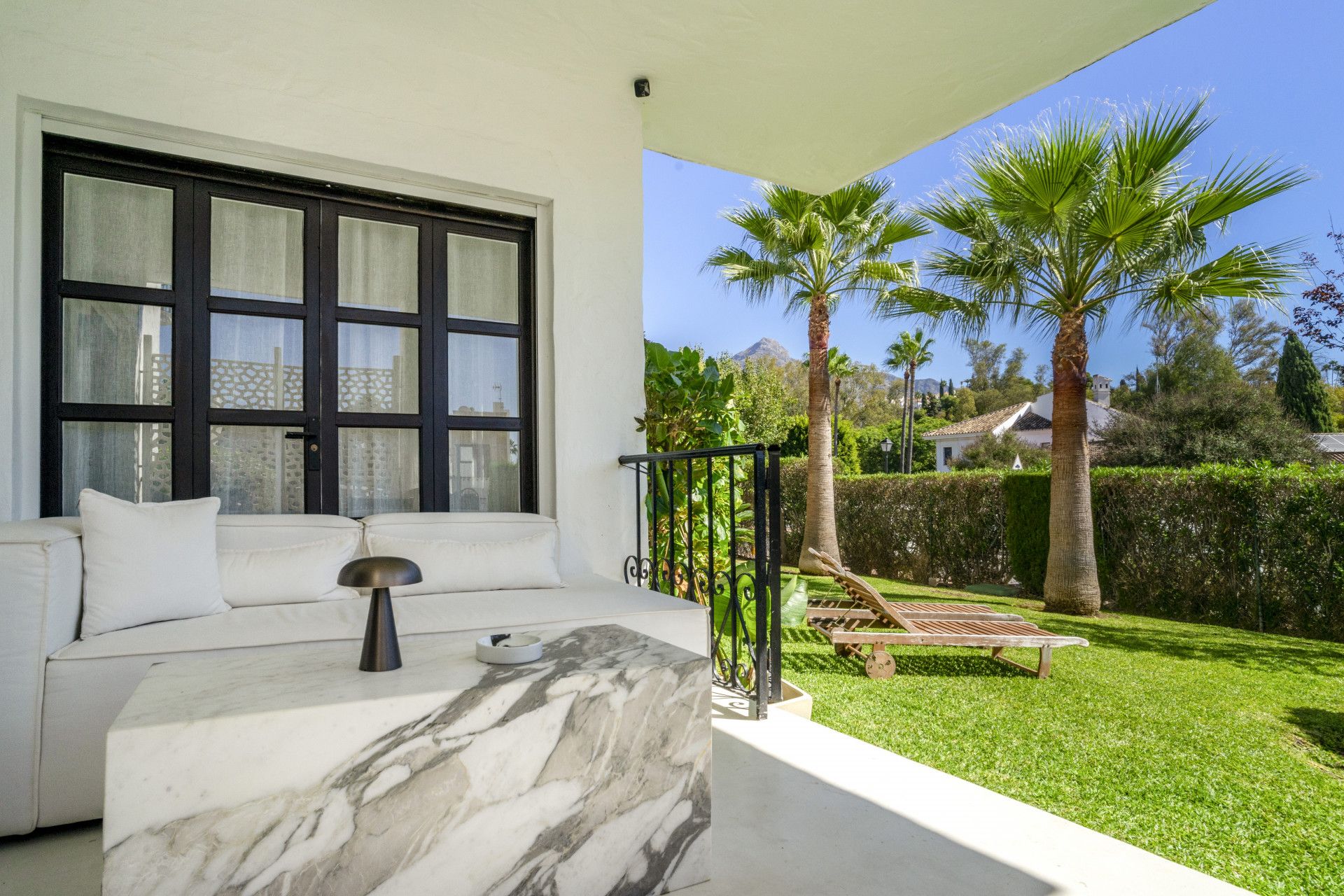 Jardí de Planta baixa en venda en Marbella amb Aire condicionat, Jardí privat i Terrassa