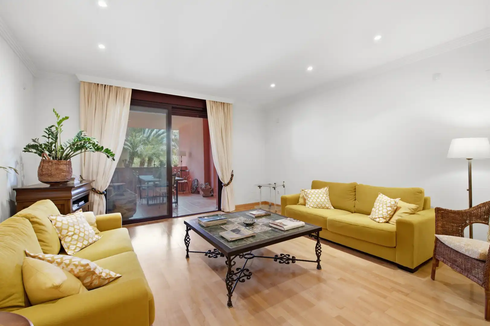 Home with pool for sale in Selwo, imagen 23
