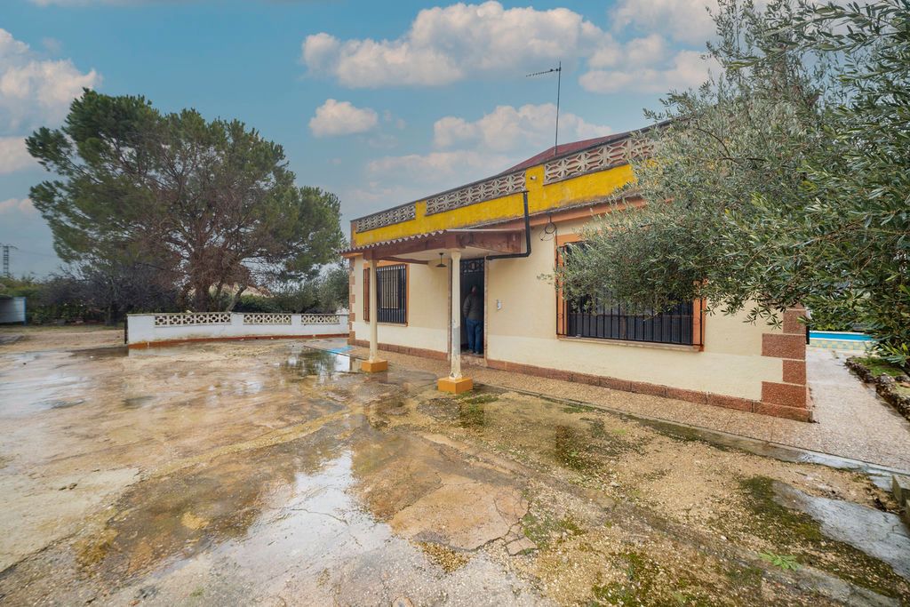 Exterior view of House or chalet for sale in Gaianes  with Community pool