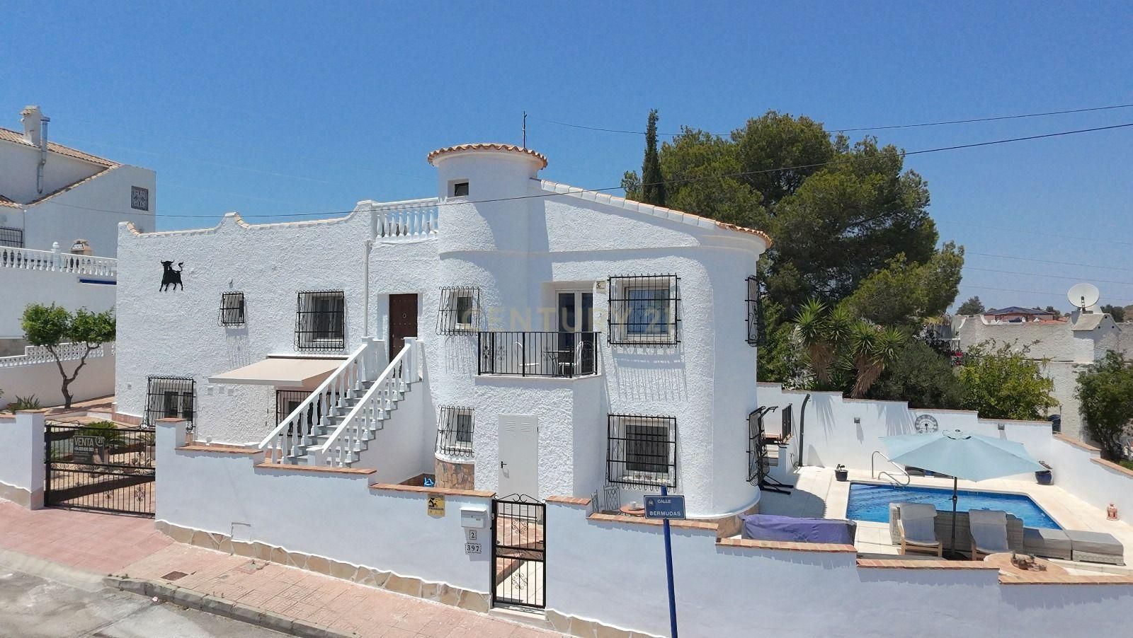 Exterior view of House or chalet for sale in Orihuela  with Private garden, Storage room and Balcony