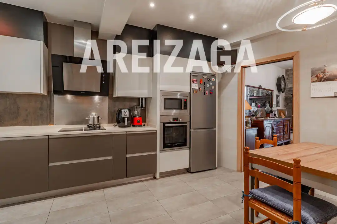 Küche von Wohnung zum Verkauf in Donostia - San Sebastián  mit Heizung und Balkon