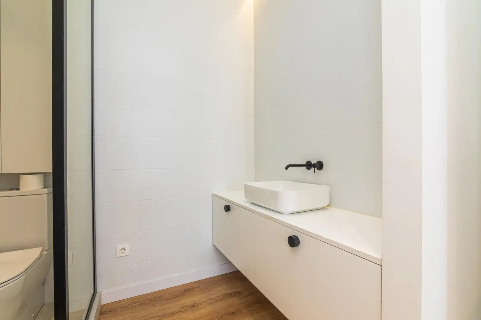 Bathroom of Ground floor for sale in Elche / Elx  with Air Conditioner, Heating and Private garden