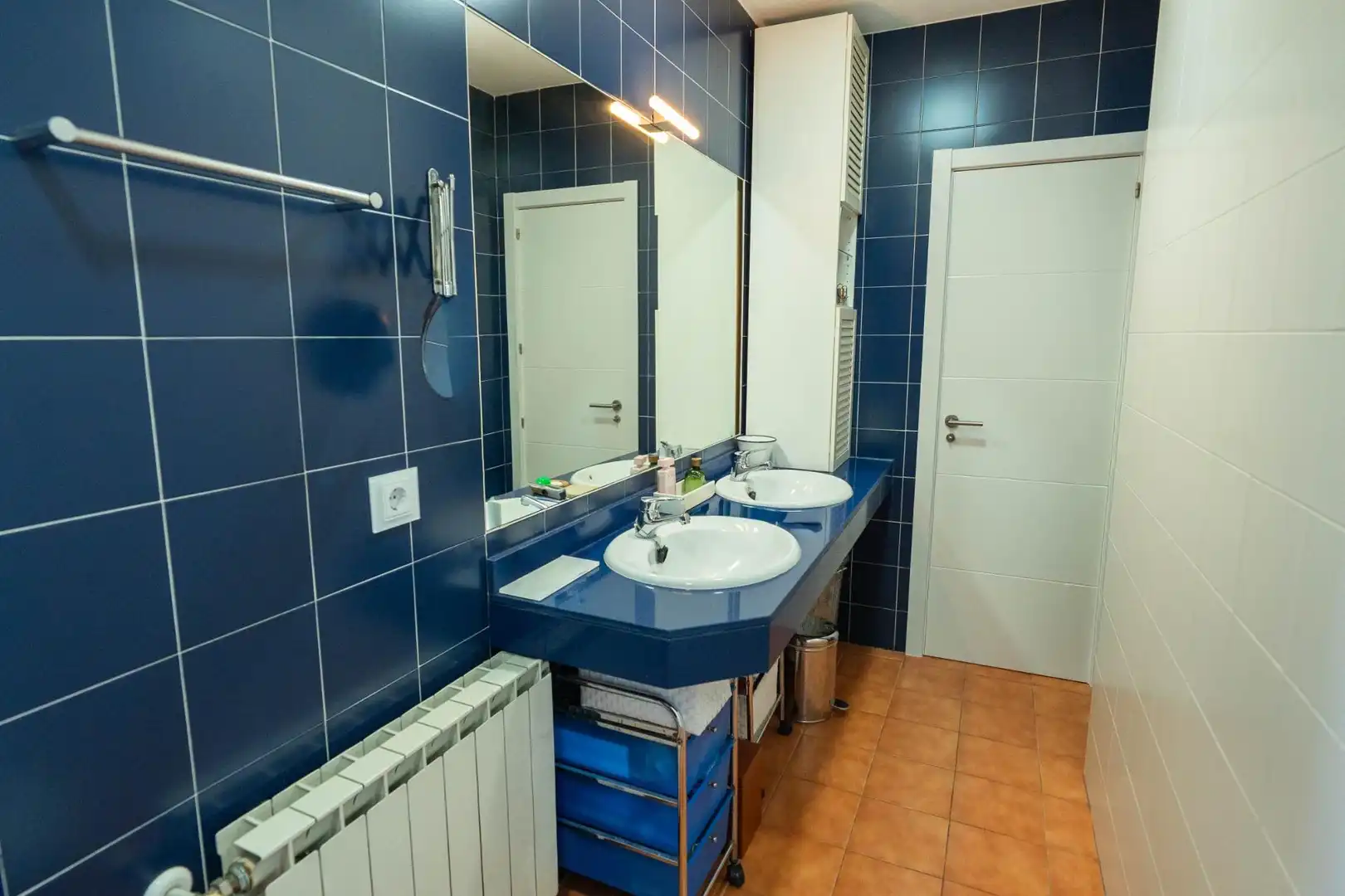 Badezimmer von Haus oder Chalet zum Verkauf in Madrid mit Klimaanlage, Heizung und Privatgarten