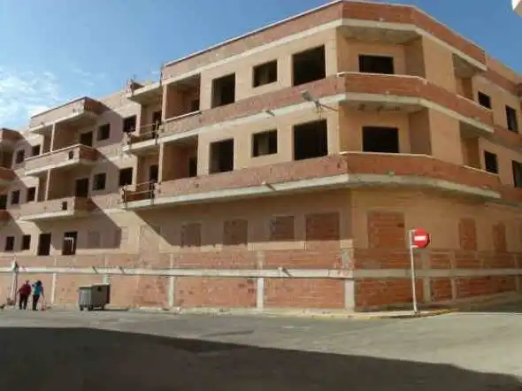Vista exterior de Edificio en venta en Los Montesinos, Alicante