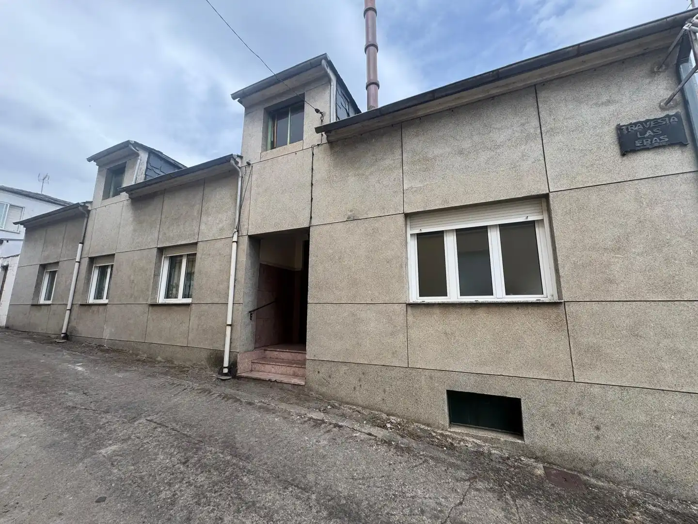 Vista exterior de Finca rústica en venta en Congosto con Jardín privado y Terraza