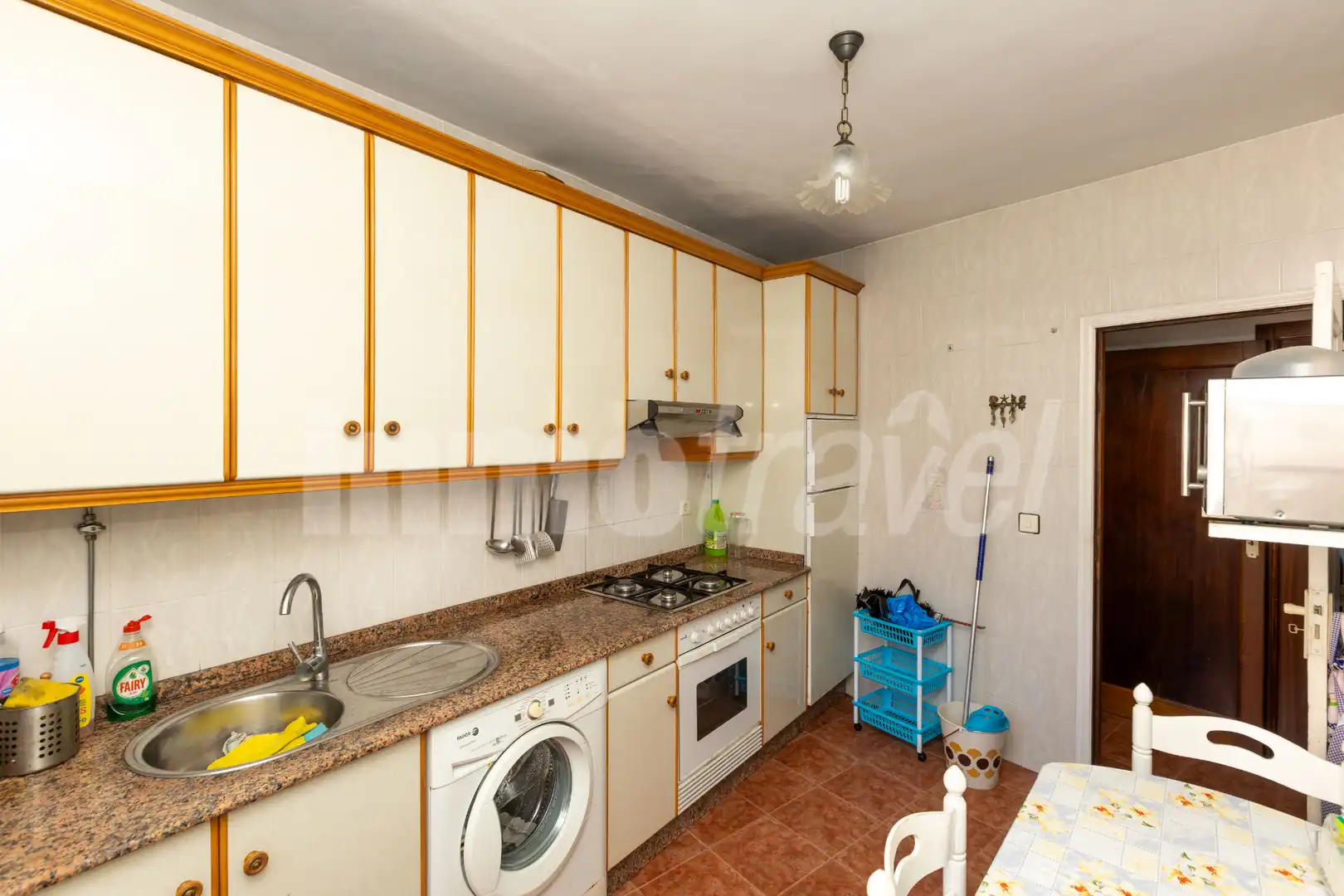 Cuina de Casa adosada en venda en Sanxenxo amb Terrassa, Moblat i Forn