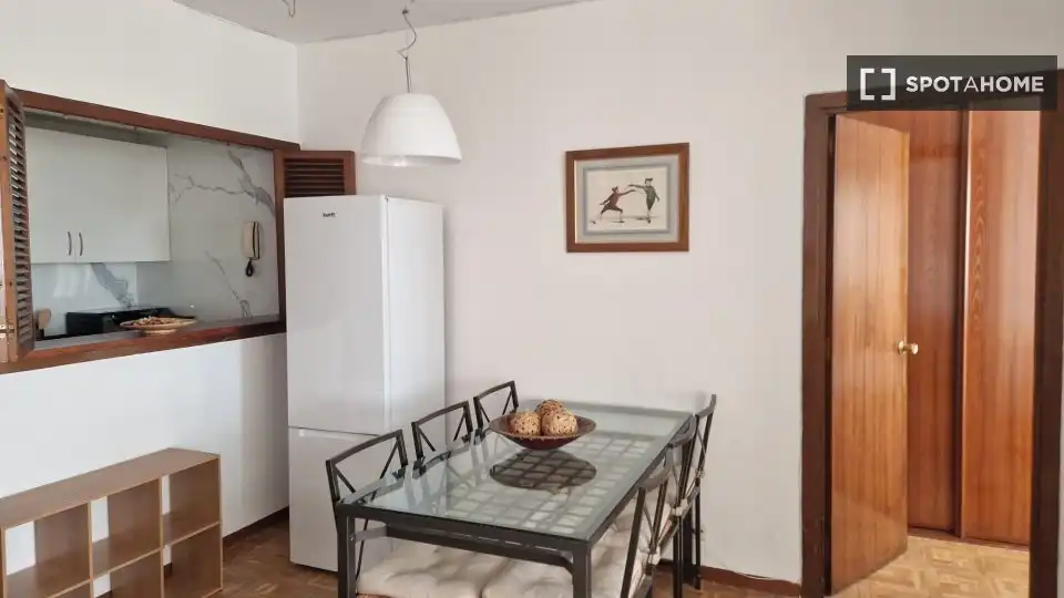 Habitación en Cuatro Caminos - Azca