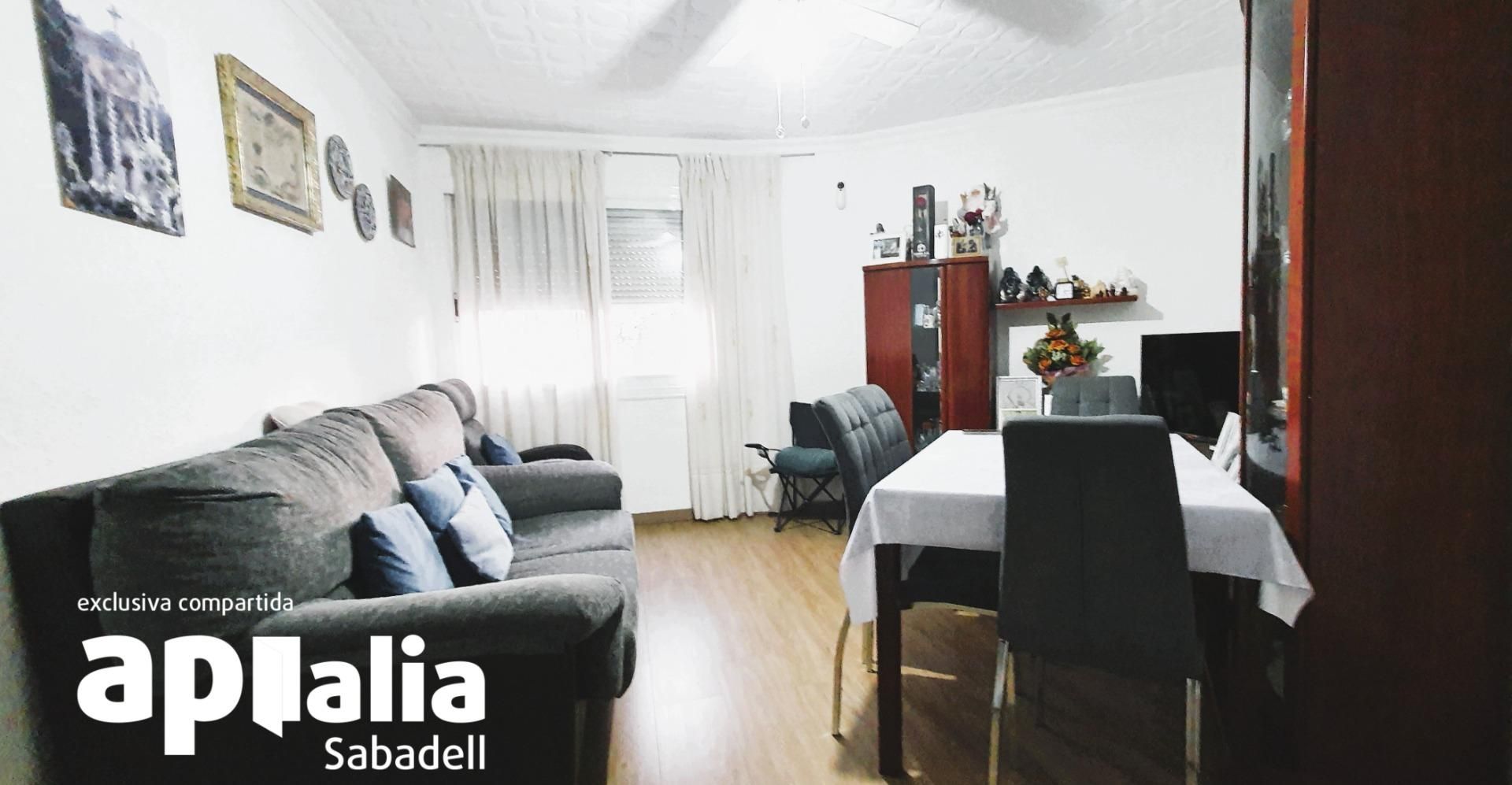 Bedroom of Flat for sale in Sabadell  with Parquet flooring